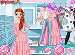 Dancing Queens Dress Up Game